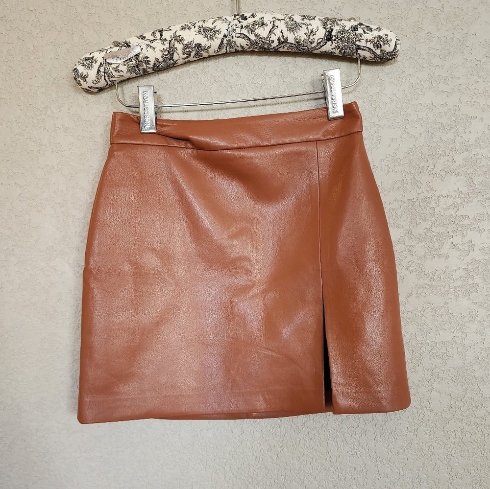 Wilfred Mini faux leather skirt very soft size 2